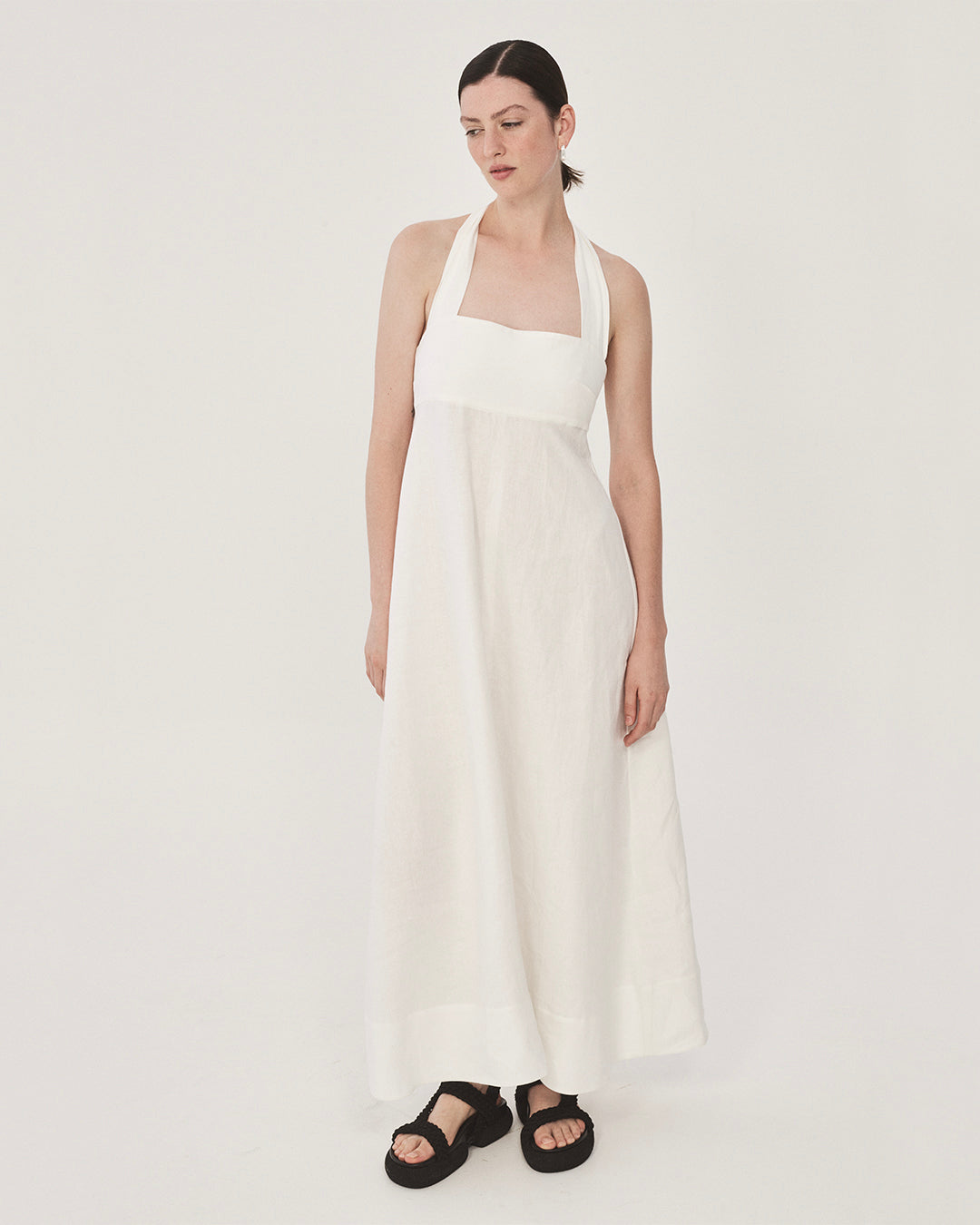 BONDI BORN® | Delphi Linen Halter Neck Maxi Dress in White – BONDI BORN INTL